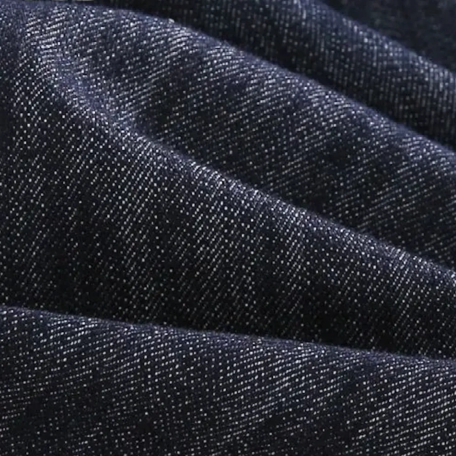 Classic dark denim pleated jean