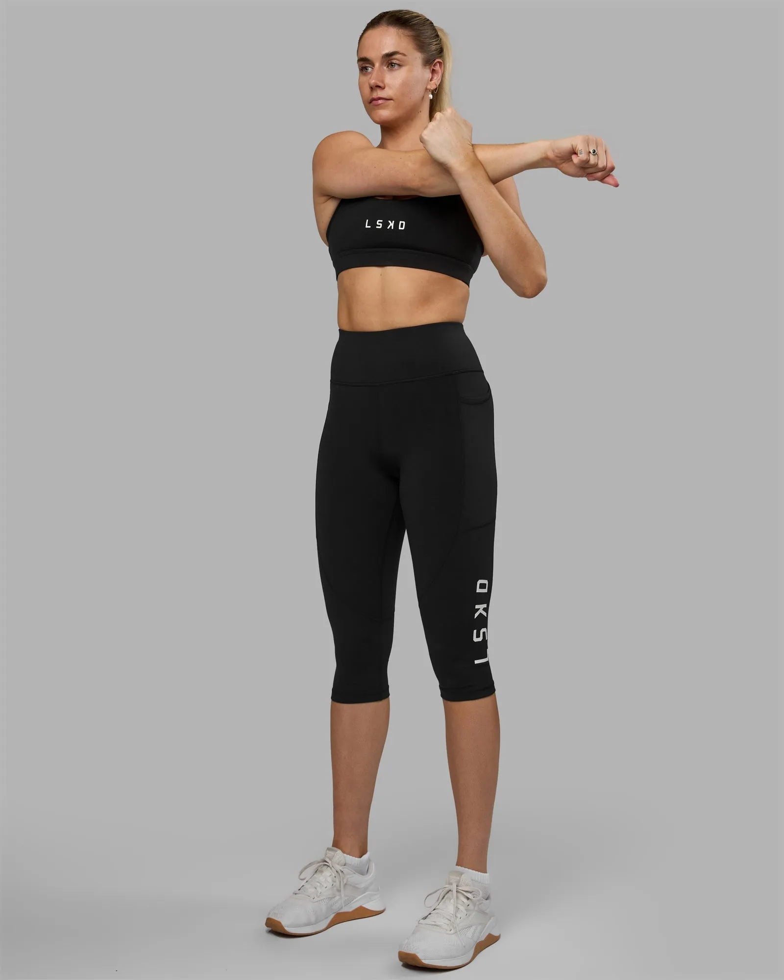 Rep 3/4 Length Leggings - Black-White